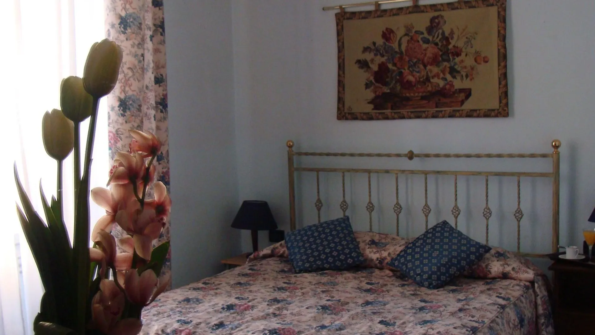 *** Bed & Breakfast Soggiorno Michelangelo Florence Italy